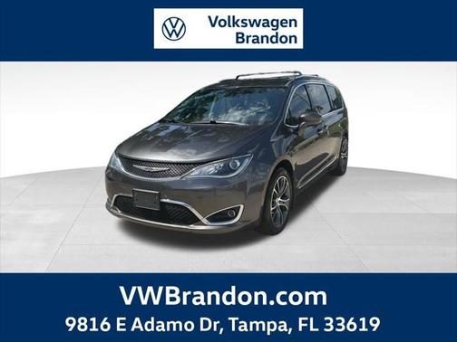 2020 Chrysler Pacifica Touring L