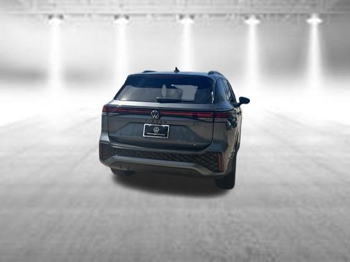 Platinum Gray Metallic 2025 Volkswagen Tiguan 2.0T SE R-Line Black 4MOTION