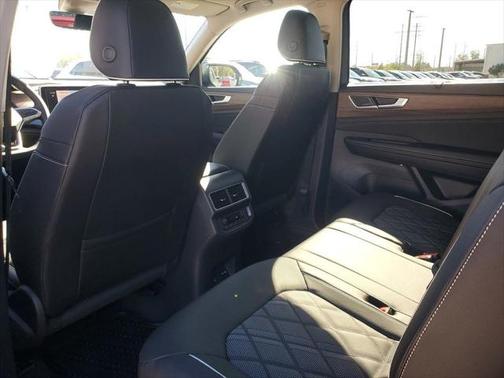 2025 Volkswagen Atlas 2.0T SEL Premium R-Line 4MOTION