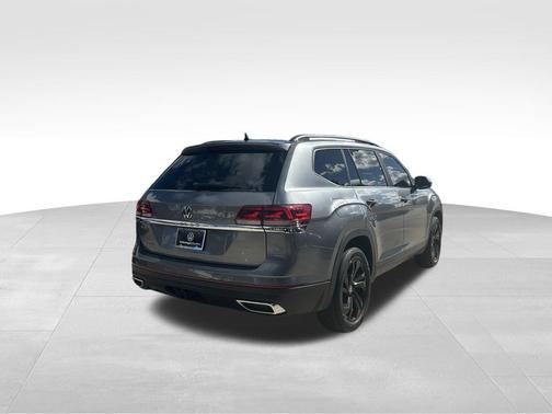 2022 Volkswagen Atlas 3.6L SE w/Technology