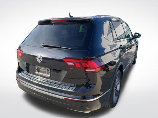 2019 Volkswagen Tiguan 2.0T SEL R-Line
