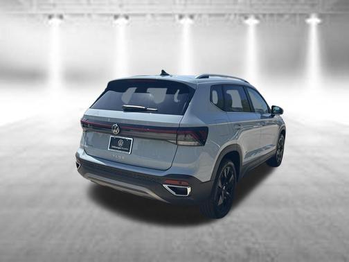 Gray 2025 Volkswagen Taos 1.5T SE
