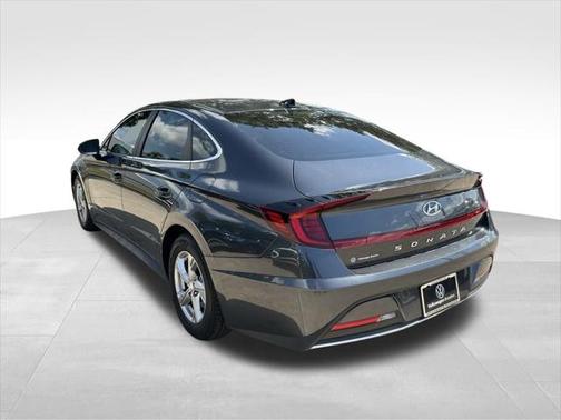 2022 Hyundai SONATA SE