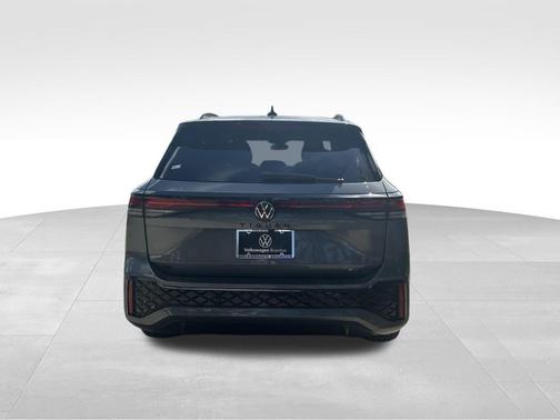 2026 Volkswagen Tiguan 2.0T SE R-Line Black 4MOTION