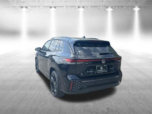 Deep Black 2026 Volkswagen Tiguan 2.0T SE R-Line Black