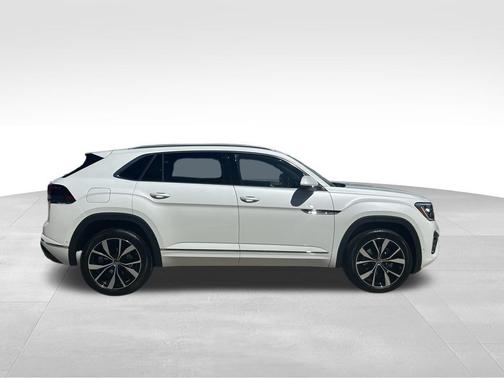 2026 Volkswagen Atlas Cross Sport 2.0T SEL Premium