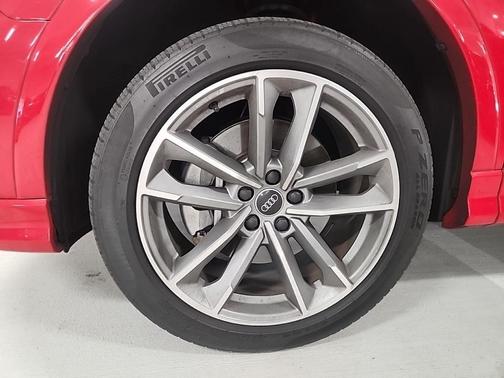 2023 Audi Q3 Premium