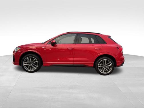 2023 Audi Q3 Premium 45 TFSI S line quattro Tiptronic