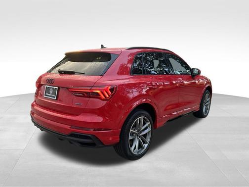 2023 Audi Q3 Premium 45 TFSI S line quattro Tiptronic