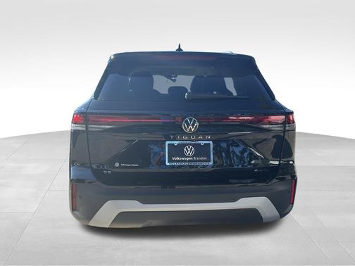 2025 Volkswagen Tiguan 2.0T SE 4MOTION