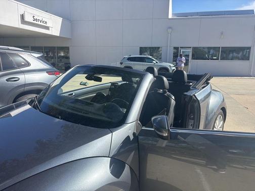 2018 Volkswagen Beetle 2.0T S