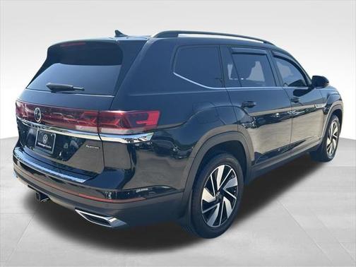 2024 Volkswagen Atlas 2.0T SE w/Technology 4MOTION
