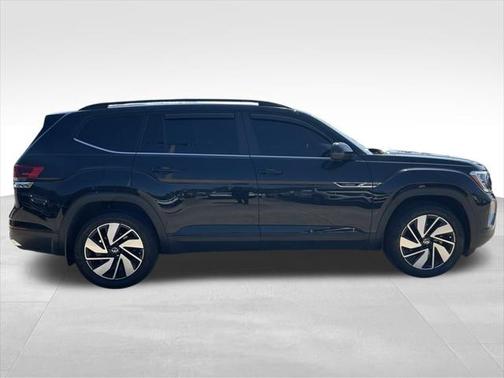 2024 Volkswagen Atlas 2.0T SE w/Technology 4MOTION