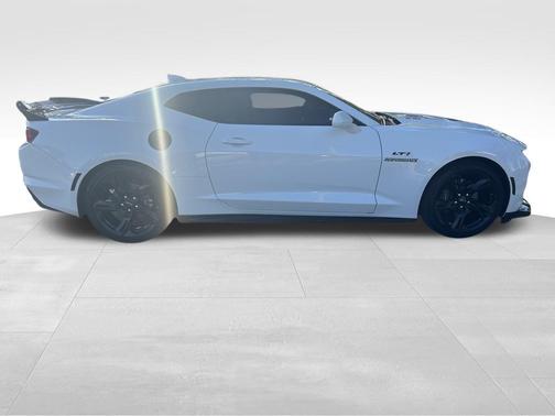 2024 Chevrolet Camaro RWD Coupe LT1