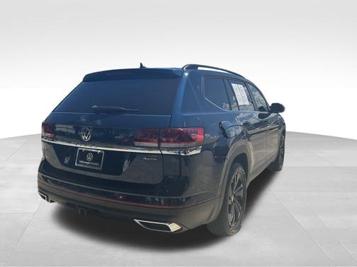 2023 Volkswagen Atlas 3.6L SE w/Technology