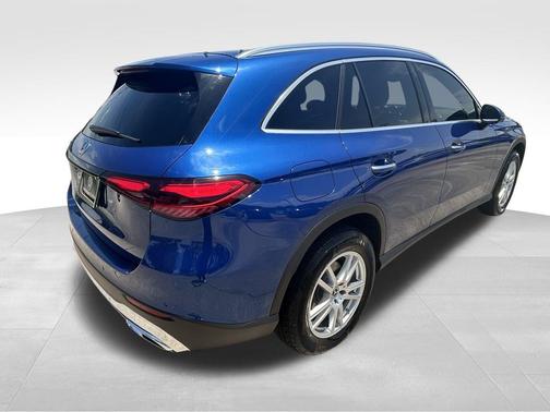 2025 Mercedes-Benz GLC 300 Base