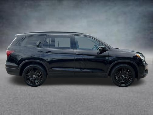 Crystal Black Pearl 2021 Honda Pilot AWD Black Edition