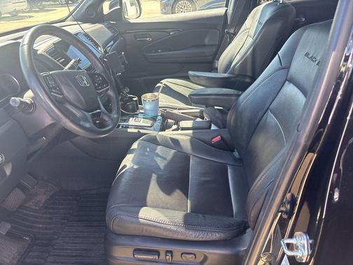 Crystal Black Pearl 2021 Honda Pilot AWD Black Edition