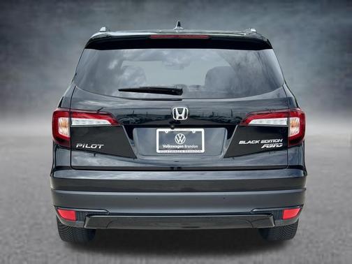 Crystal Black Pearl 2021 Honda Pilot AWD Black Edition