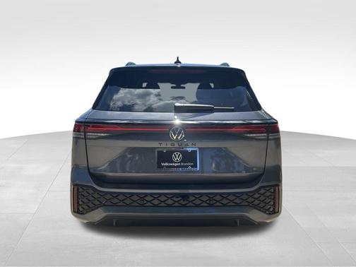 2025 Volkswagen Tiguan 2.0T SE R-Line Black