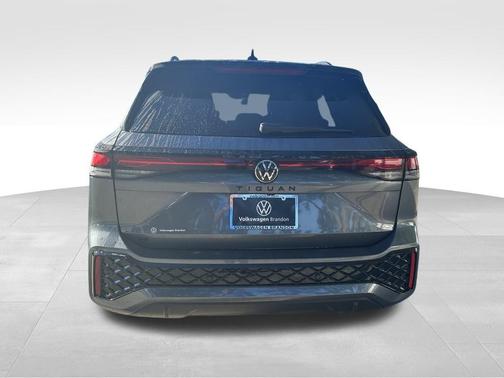 2025 Volkswagen Tiguan 2.0T SE R-Line Black