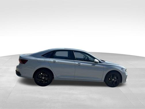 2026 Volkswagen Jetta 1.4T SE