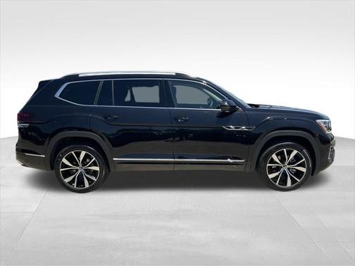 2025 Volkswagen Atlas 2.0T SEL Premium R-Line 4MOTION