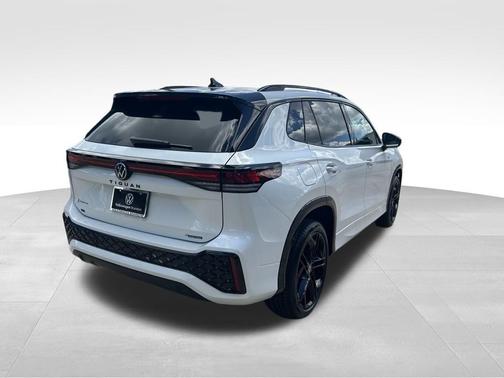 2025 Volkswagen Tiguan 2.0T SE R-Line Black 4MOTION