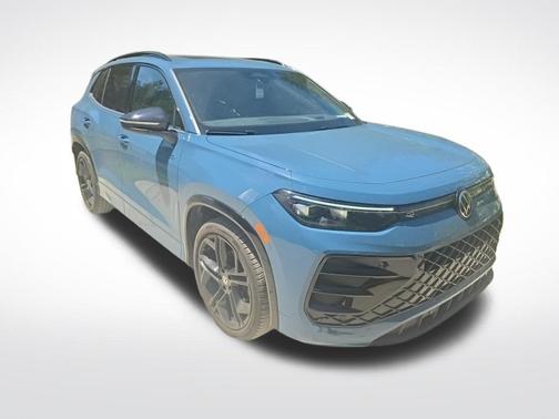 Monterey Blue Pearl w/Deep Black Roof 2025 Volkswagen Tiguan 2.0T SE R-Line Black