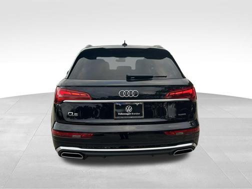 2023 Audi Q5 45 S line Premium