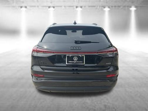 Mythos Black Metallic 2023 Audi Q4 e-tron Premium Plus 50 quattro