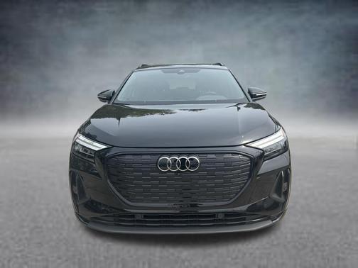 Mythos Black Metallic 2023 Audi Q4 e-tron Premium Plus 50 quattro