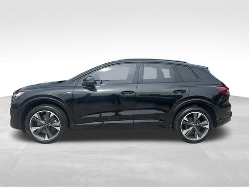 Mythos Black Metallic 2023 Audi Q4 e-tron Premium Plus 50 quattro