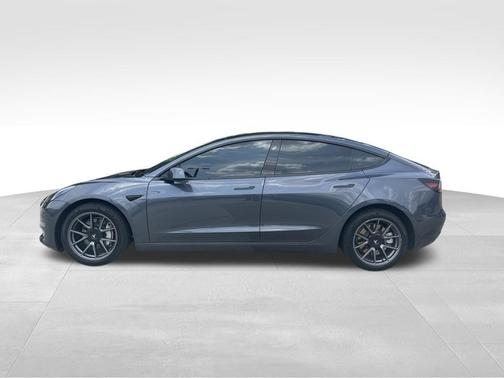 Gold 2023 Tesla Model 3 Standard Range