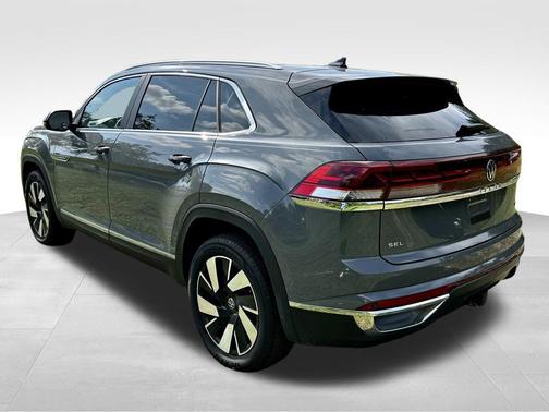 2025 Volkswagen Atlas Cross Sport 2.0T SEL