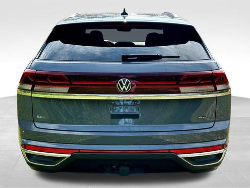 2025 Volkswagen Atlas Cross Sport 2.0T SEL