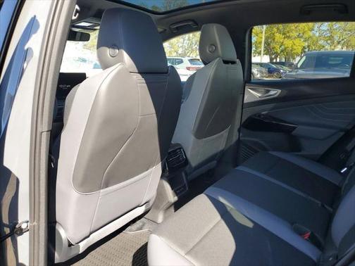 2025 Volkswagen ID.4 Pro S Plus