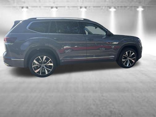 ure Gray 2026 Volkswagen Atlas 2.0T SEL Premium R-Line 4MOTION