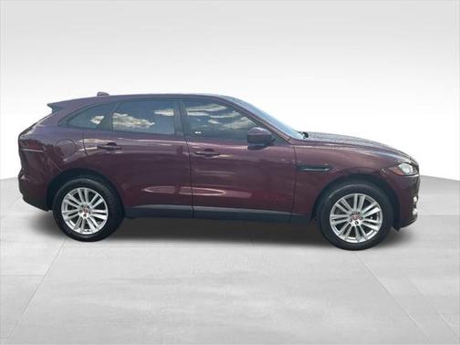 2017 Jaguar F-PACE 35t Prestige