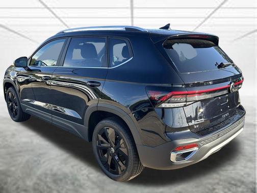 Deep Black 2026 Volkswagen Taos SEL