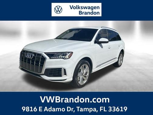 Glacier White Metallic 2023 Audi Q7 55 Premium Plus