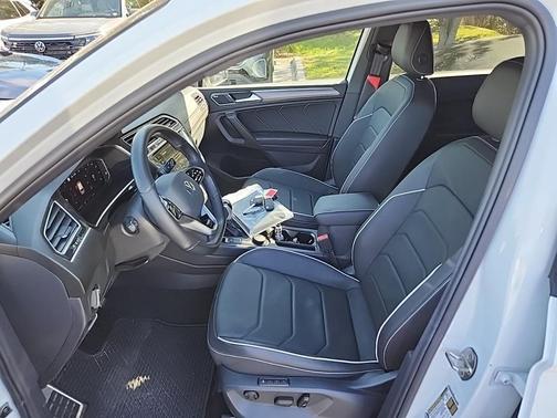 2022 Volkswagen Tiguan 2.0T SEL R-Line 4MOTION