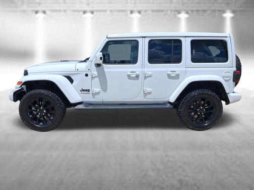 Bright White Clearcoat 2021 Jeep Wrangler Unlimited Sahara