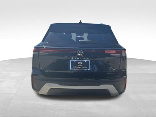 2025 Volkswagen Tiguan 2.0T SE 4MOTION