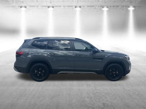 pure gray 2026 Volkswagen Atlas Peak Edition