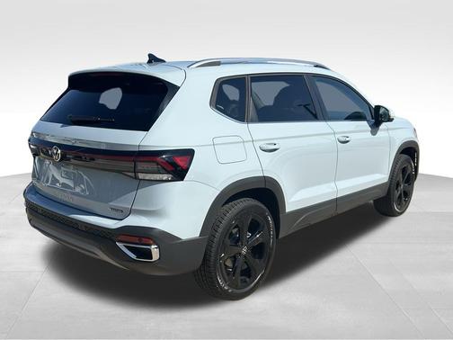 2025 Volkswagen Taos 1.5T SEL