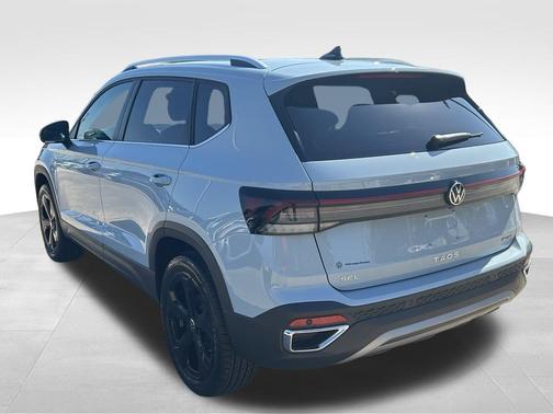 2025 Volkswagen Taos 1.5T SEL