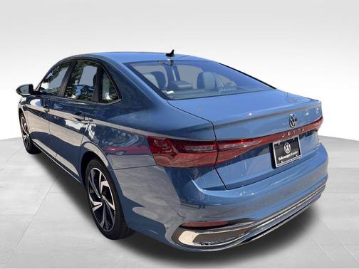 2025 Volkswagen Jetta 1.5T SEL