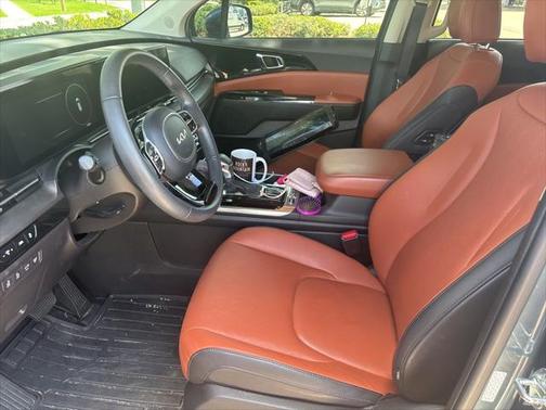 2024 Kia Carnival SX