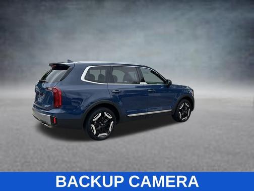 Midnight Lake Blue 2023 Kia Telluride S